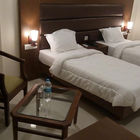 Hotel The Metropole Phase II Lonavala Luaran gambar