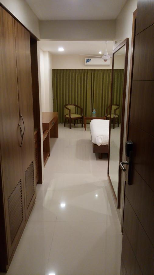 Hotel The Metropole Phase II Lonavala Luaran gambar